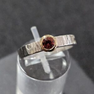 anillo Martele Granate